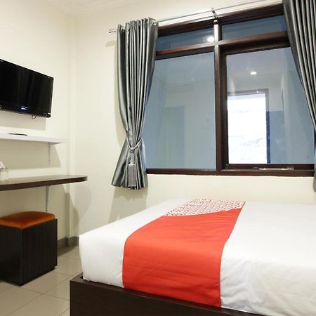 Oyo 202 Kuwera Inn Bandung Buitenkant foto
