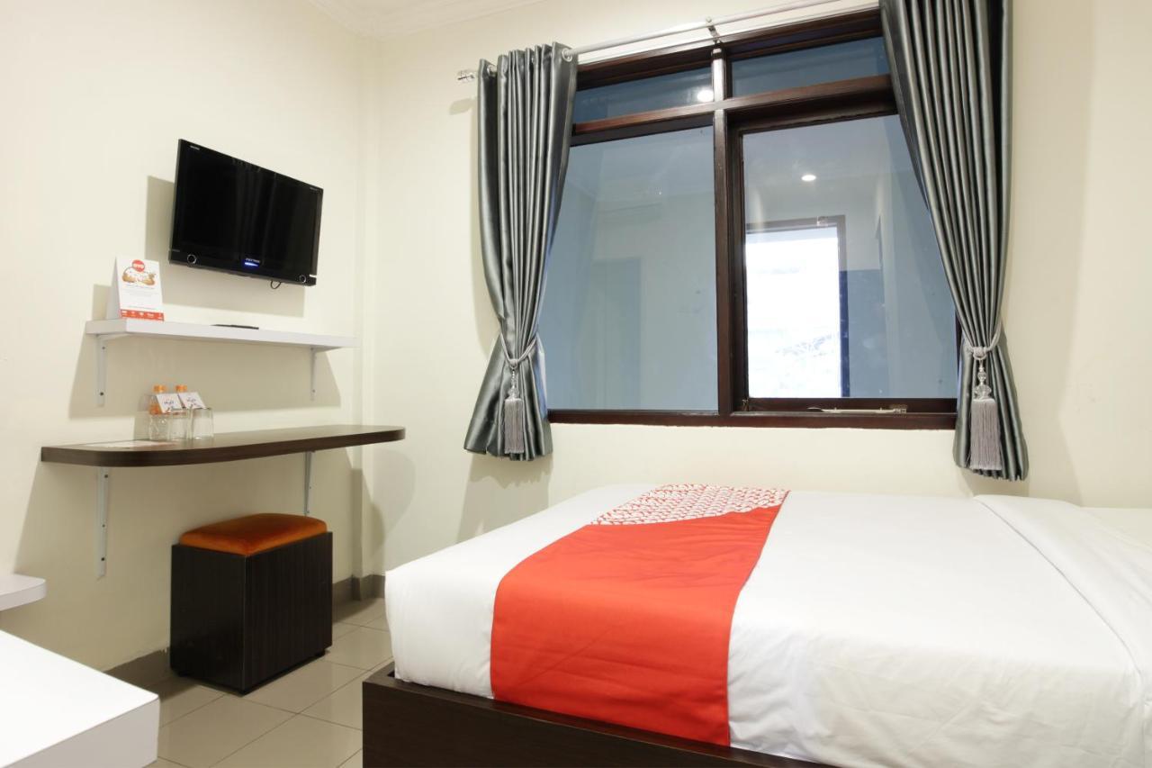 Oyo 202 Kuwera Inn Bandung Buitenkant foto
